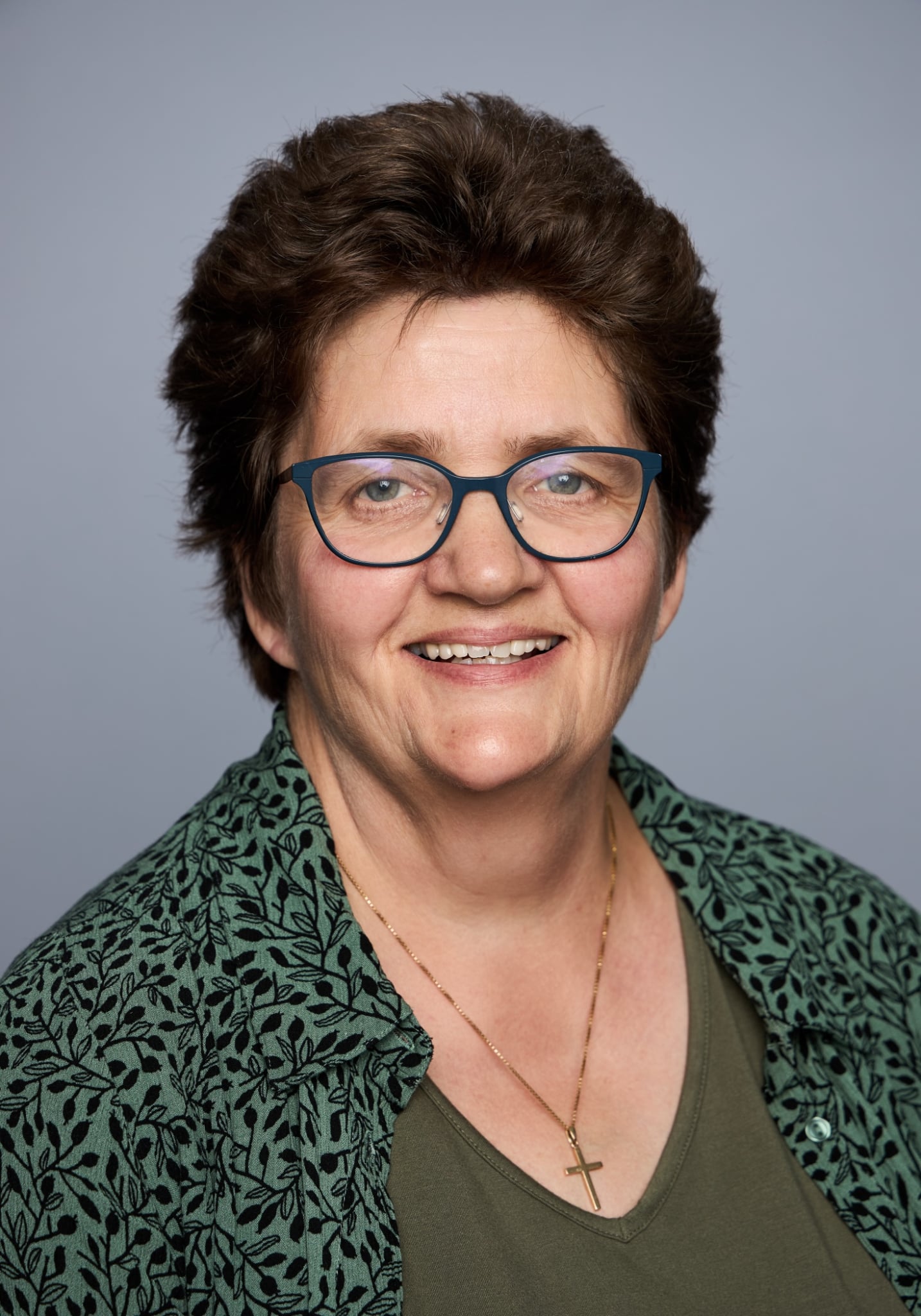Tove Niclasen, Lektor, cand. mag. i tysk, latin og oldtidskundskab.